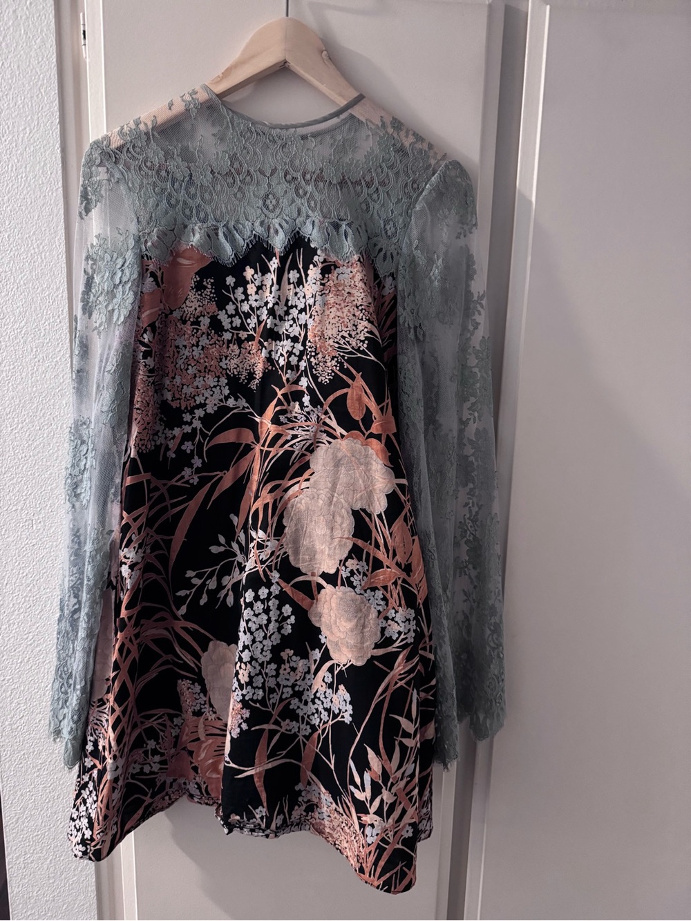Floral Lace-Trim Long Sleeve A-Line Dress in Sage and Black